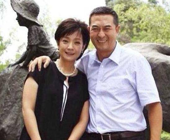 国产公开免费人成视频:相沢南最新番号,色情内容是不合法的，违反我国相关的法律法规。我们应该遵守法律和道德准则，远离色情内容。如果您有其他有益身心的娱乐需求，可以寻找一些正规的平台或文化活动，例如观看电影、参加体育运动，以丰富您的生活。