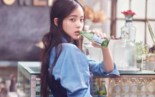 伊人久久大香线蕉AV一区二区:娜娜最新的广场舞,伊人久久大香线蕉AV一区二区，娜娜广场舞的魅力与变迁