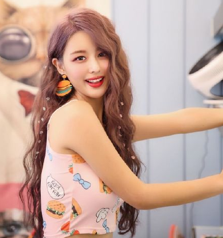 人妻少妇精品视频一区二区三区:上海锅炉工最新招聘,人妻少妇精品视频一区二区三区与上海锅炉工最新招聘，职场与娱乐的交汇点