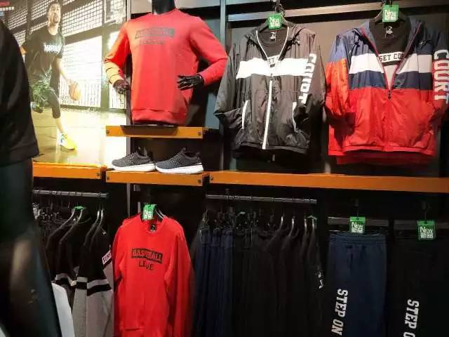 中文字幕一区二区三区日韩精品:古驰包包最新款,探索时尚前沿,中文字幕下的古驰包包最新款与日韩精品的独特魅力 中文字幕一区二区三区日韩精品:古驰包包最新款,探索时尚前沿,中文字幕下的古驰包包最新款与日韩精品的独特魅力