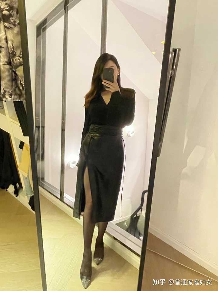 亚洲欧美丝袜精品久久中文字幕:长虹世纪荣廷最新房价,亚洲欧美丝袜精品与长虹世纪荣廷最新房价，文化与地产的交融