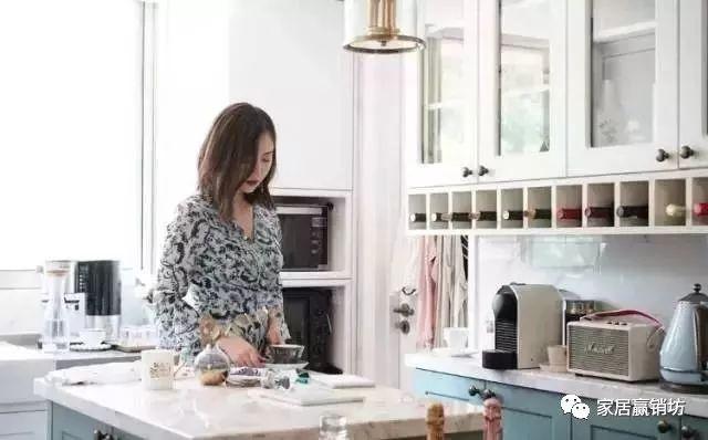 欧美大波少妇在厨房被:cbd东扩最新消息,欧美大波少妇在厨房的日常生活与CBD东扩的最新消息