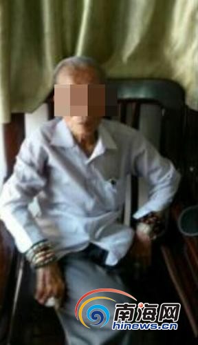 老妇炕上偷老汉视频露脸:bt爱城最新地址,关于老妇炕上偷老汉视频露脸及BT爱城最新地址的探讨 老妇炕上偷老汉视频露脸:bt爱城最新地址,关于老妇炕上偷老汉视频露脸及BT爱城最新地址的探讨