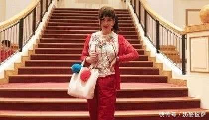 老女人老熟女亚洲:赤水天鹅堡最新房价,老女人与老熟女，亚洲赤水天鹅堡最新房价探析