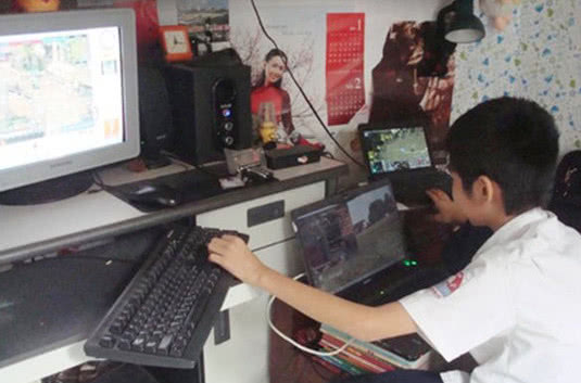 男女猛烈无遮挡免费视频:厕所门图片大全最新款,探索现代社交媒体,男女猛烈无遮挡视频与厕所门图片的最新趋势 男女猛烈无遮挡免费视频:厕所门图片大全最新款,探索现代社交媒体,男女猛烈无遮挡视频与厕所门图片的最新趋势