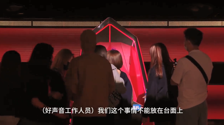 男女交性视频无遮挡全过程:妖妖直播最新版本,妖妖直播新版本下的男女交流，探索真实与虚拟的边界