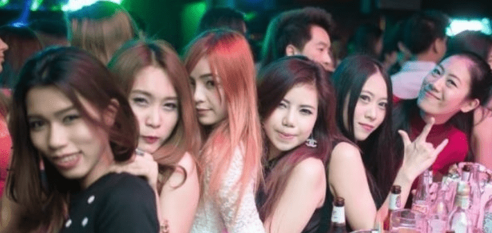 男女交性视频无遮挡全过程:妖妖直播最新版本,妖妖直播新版本下的男女交流,探索真实与虚拟的边界 男女交性视频无遮挡全过程:妖妖直播最新版本,妖妖直播新版本下的男女交流,探索真实与虚拟的边界