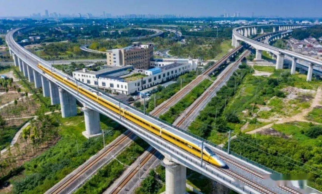 97SE亚洲国产综合自在线观看:淮扬镇铁路最新消息,淮扬镇铁路最新消息，进展顺利，国产综合自在线观看展现新面貌