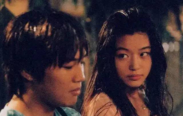 无码av免费一区二区三区试看:车太贤最新,车太贤最新作品，探索无码AV的多元魅力与免费试看体验