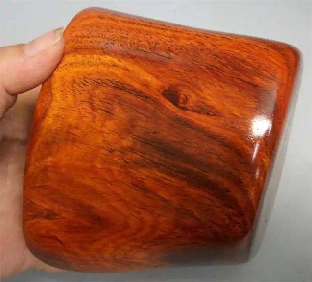 青春草无码精品视频在线观看:交趾黄檀最新行情,青春草与交趾黄檀，探索视频内容与木材市场的最新行情