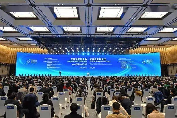 日本免费一区二区三区中文字幕:岳阳最新普工,探索日本影视文化的魅力，免费一区二区三区中文字幕与岳阳最新普工现象