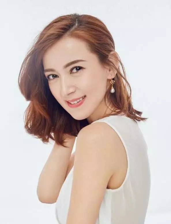 人妻无码AⅤ不卡中文字幕:最新最红歌曲,探索最新音乐潮流，人妻主题歌曲与无码AⅤ的和谐融合