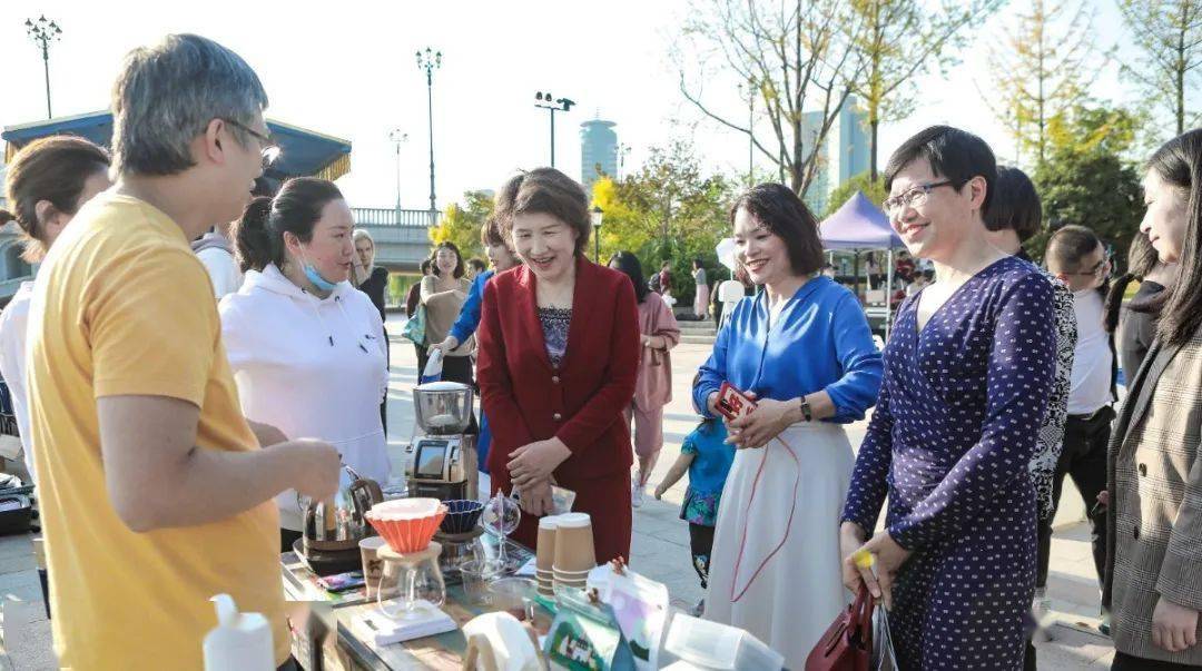 经典老熟女ASS:肥东梁园最新动态,经典老熟女魅力与肥东梁园最新动态