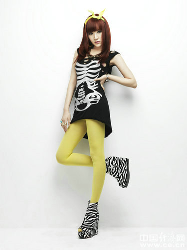 亚洲SM另类一区二区三区:最新版女鞋,探索亚洲SM另类一区、二区和三区的时尚魅力与最新版女鞋的独特风采