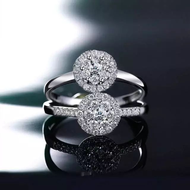 337p粉嫩日本欧洲亚洲大胆:最新钻石吊坠,探索时尚前沿，最新钻石吊坠与跨越地域的时尚魅力——以日本、欧洲和亚洲为例