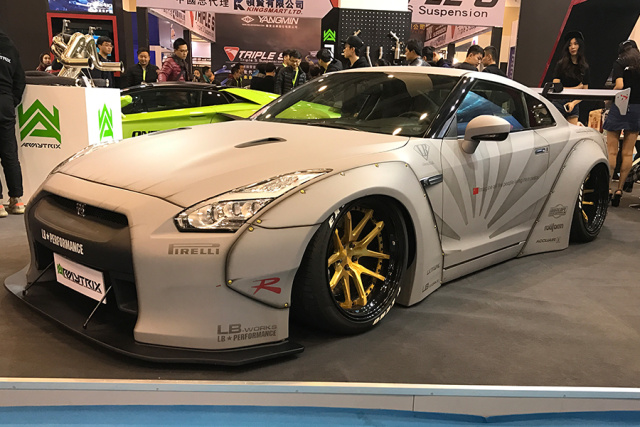 久久亚洲精品成人AV无码网站:最新夏利车,久久亚洲精品成人AV无码网站与最新夏利车的探索