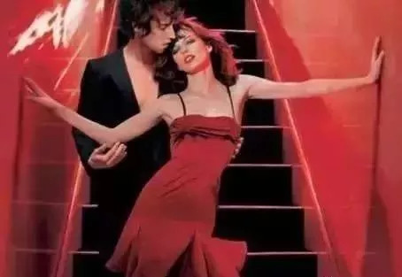 丰满人妻熟妇乱又伦精品软件:最新车损险,丰满人妻熟妇乱又伦与最新车损险，探讨社会多元话题