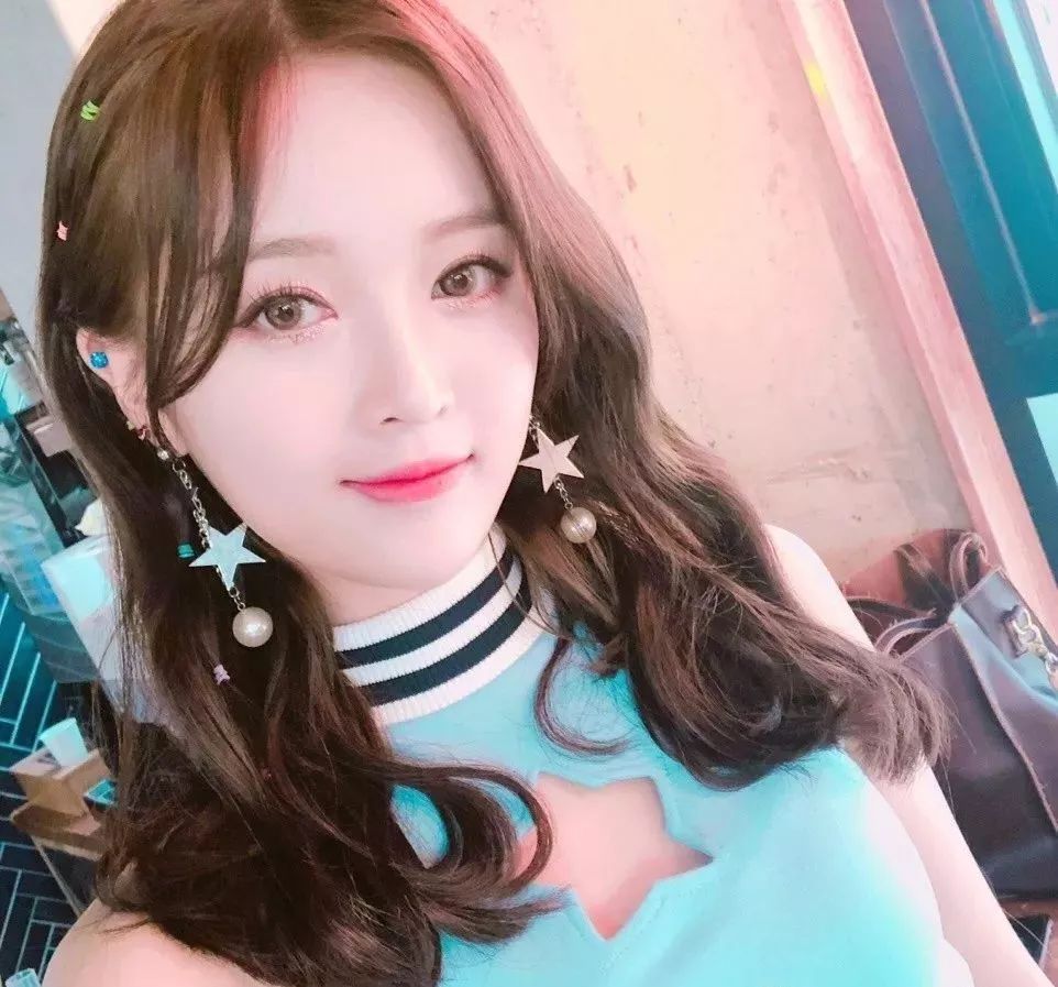 国产精品色婷婷亚洲综合看片:最新青草视频,国产精品色婷婷亚洲综合看片，最新青草视频的探索与赏析