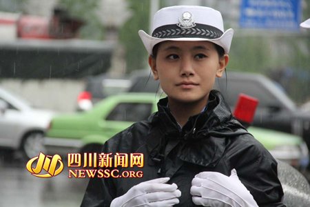 国产成人综合色在线观看网站:交警最新新闻,国产成人综合色在线观看网站与交警最新新闻的探索