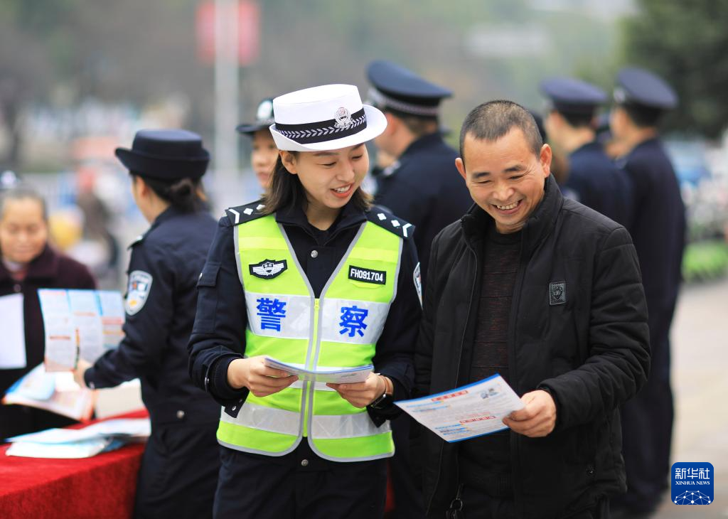 国产成人综合色在线观看网站:交警最新新闻,国产成人综合色在线观看网站与交警最新新闻的探索 国产成人综合色在线观看网站:交警最新新闻,国产成人综合色在线观看网站与交警最新新闻的探索