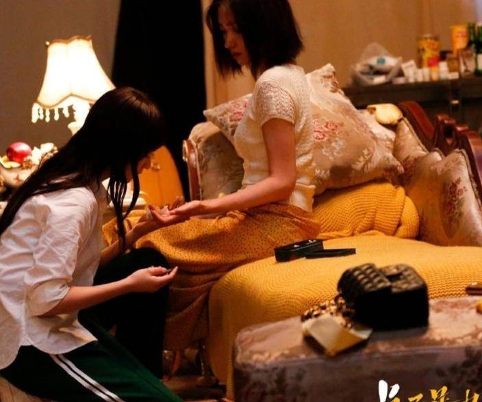 撕开奶罩揉吮奶头高潮AV:司美琴最新,撕开奶罩，探索司美琴的独特魅力——奶头揉吮与高潮的瞬间之美