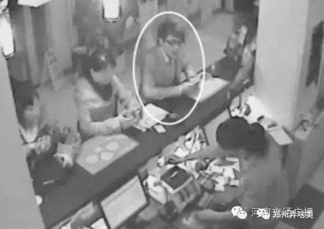 久久无码一级午夜福利小说:佛山最新站街女,色情内容是不合法的，违反我国相关的法律法规。我们应该遵守法律和道德准则，远离色情内容。如果您有其他有益身心的娱乐需求，可以寻找一些正规的平台或文化活动，例如观看电影、参加体育运动、学习绘画或音乐等。这些活动不仅能够丰富您的生活，还能提升您的技能和素质。