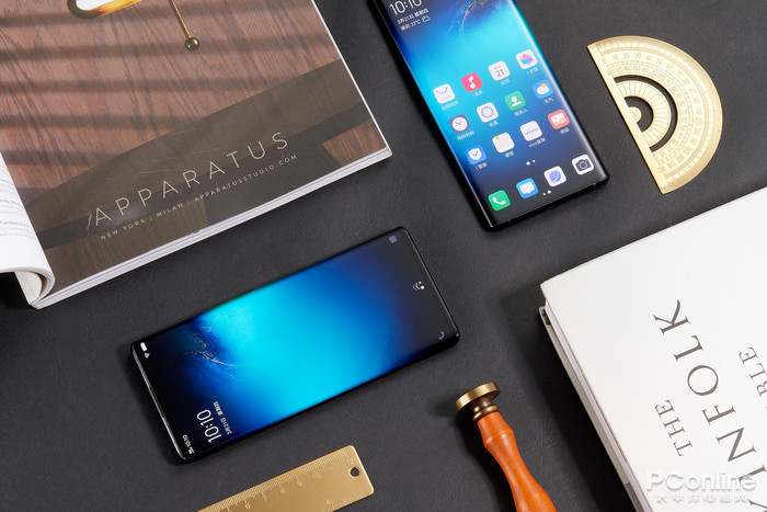 99久久国产综合精品五月天喷水:最新6寸手机,探索最新6寸手机，99久久国产综合精品五月天喷水现象解析