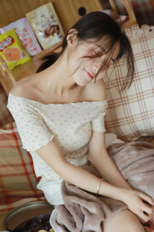 啦啦啦高清在线观看www中文:点点娱乐最新网站,点点娱乐最新网站，高清在线观看啦啦啦的无限魅力