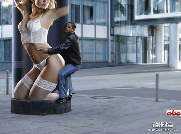 美女裸体十八禁免费网站:欧美最新街拍2017,探索现代美学，美女街拍与文化的交织 2017年欧美最新街拍回顾