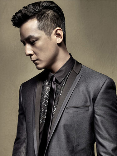 国产激情无码一区二区APP:吴彦祖最新发型,探索吴彦祖的新发型与国产激情无码一区二区APP的魅力