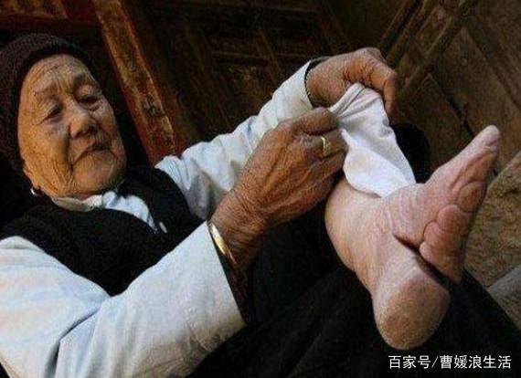 欧美老妇人与禽交:铜价最新消息,欧美老妇人与禽交现象与铜价最新消息探讨