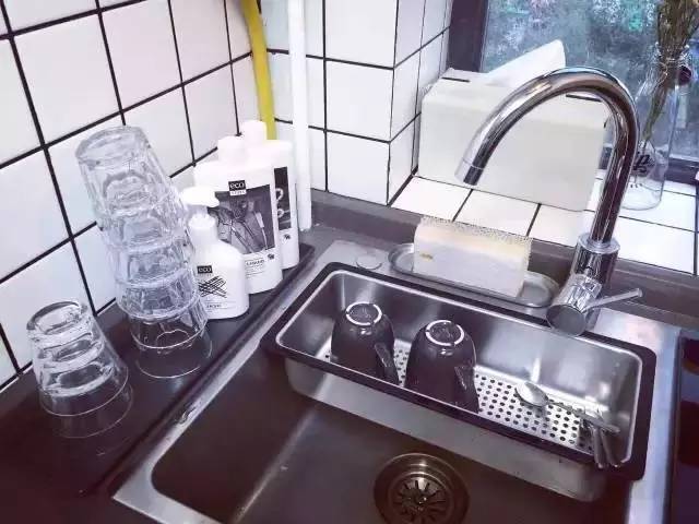 小婕子伦流澡到高潮H:最新款洗碗机,小婕子体验新潮洗碗机，从沐浴到生活品质的跃升