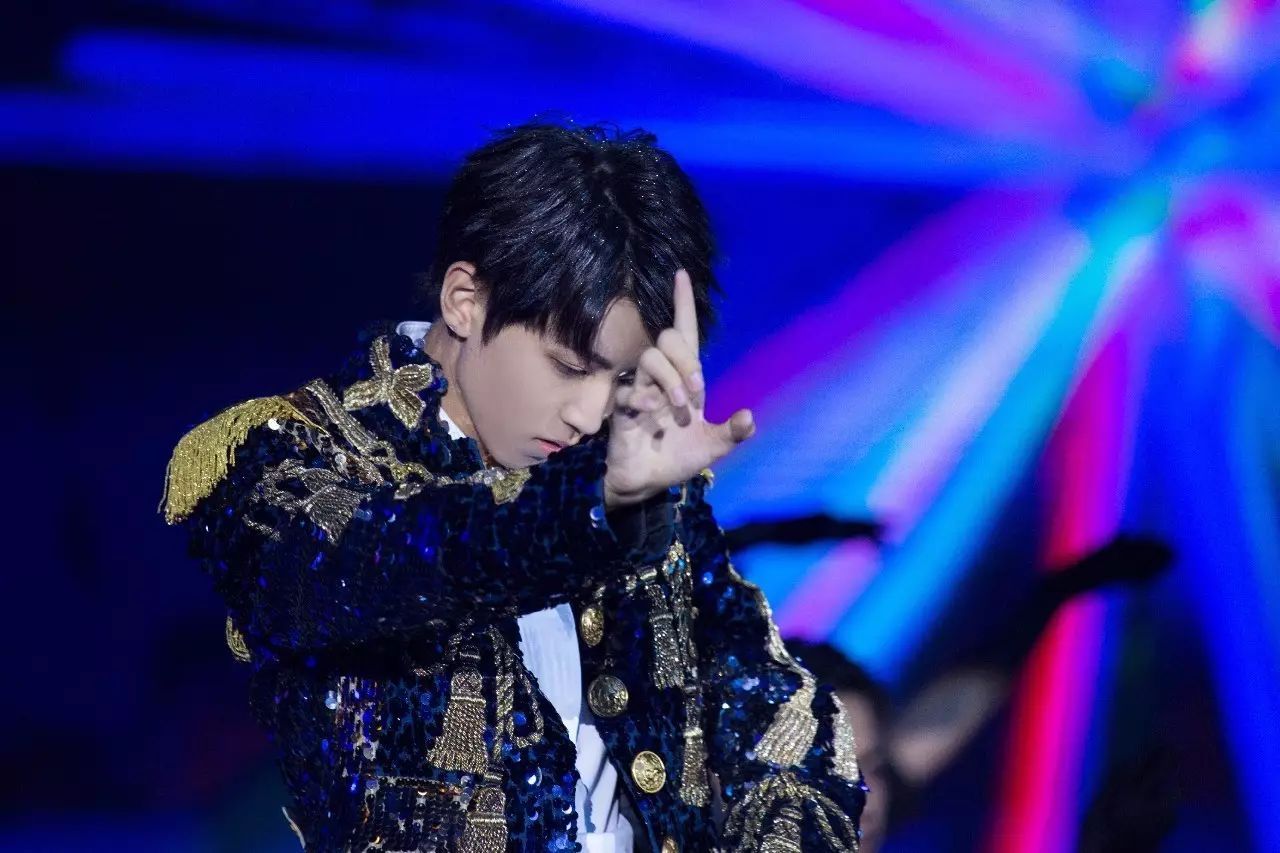 四虎永久在线精品免费A:王俊凯的最新照片,探索王俊凯的最新风采，四虎永久在线精品的免费魅力