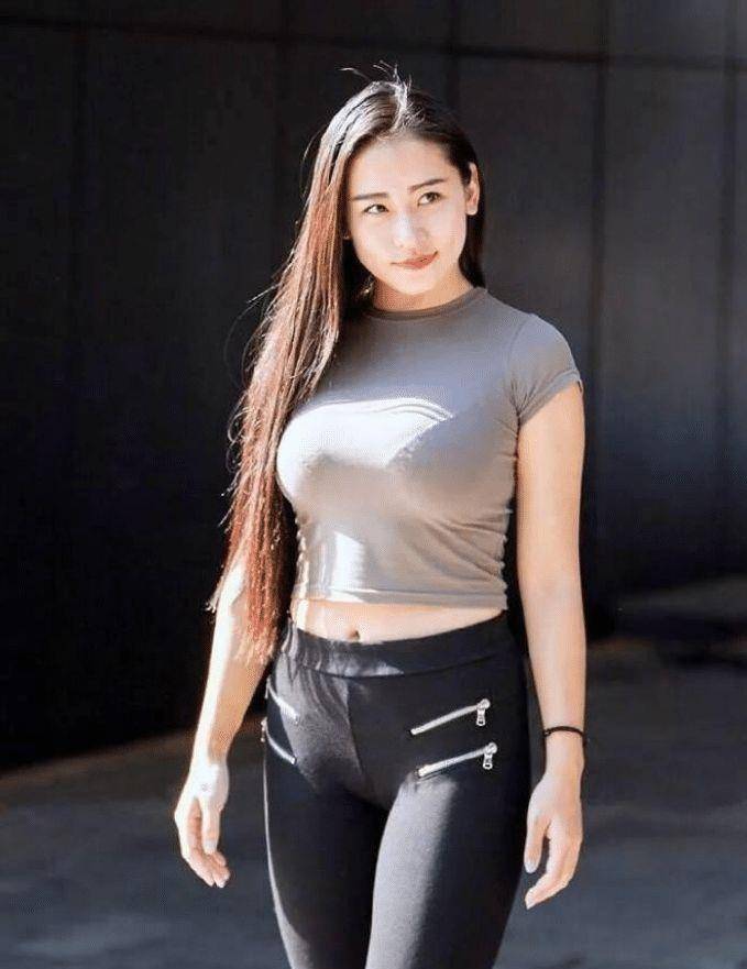 丰满少妇又爽又紧又丰满在线观看:都市血狼最新章节,丰满少妇的魅力与都市血狼的最新章节