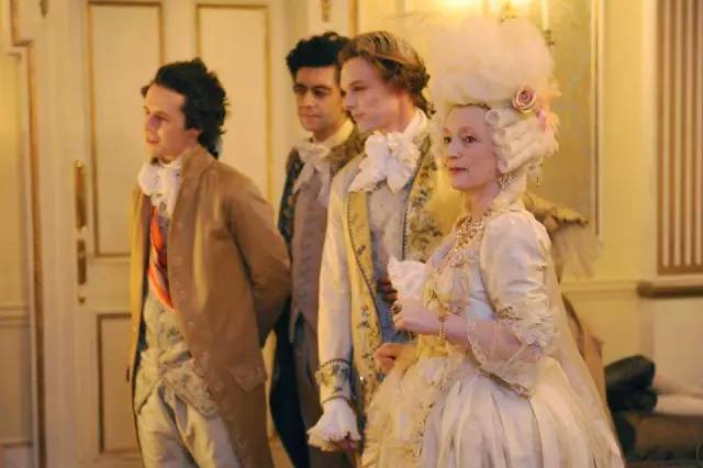 久久古裝妓院三級片黃色:福丽特最新情况,久久古装妓院与福丽特，探索历史与现实的交错