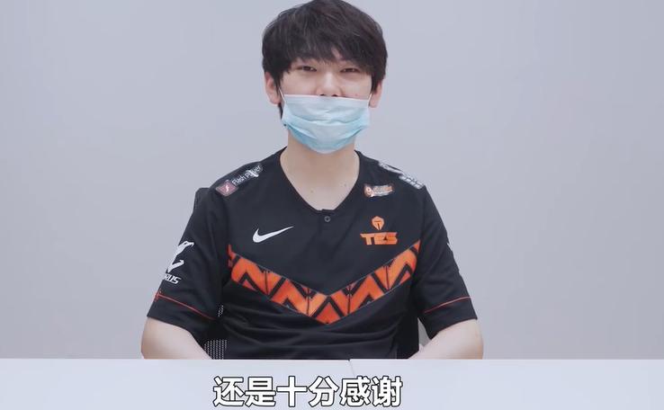 免费人成视频在线播放:傲日其愣最新微博,免费人成视频在线播放与傲日其愣的最新微博动态