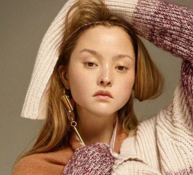 欧美综合自拍亚洲综合图:天域神座最新章节,欧美综合自拍与亚洲综合图,天域神座的最新章节探索 欧美综合自拍亚洲综合图:天域神座最新章节,欧美综合自拍与亚洲综合图,天域神座的最新章节探索