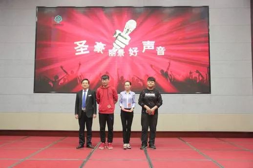 美女高潮喷水被强摸下面动态图:横山最新房屋出租信息,横山最新房屋出租信息与美女高潮喷水被强摸下面动态图，理性看待网络内容与现实生活