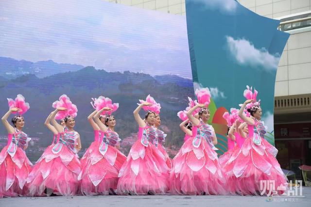 国产清纯在线一区二区www:最新民族舞蹈群舞视频,探索国产舞蹈之美,在线一区二区的最新民族舞蹈群舞视频 国产清纯在线一区二区www:最新民族舞蹈群舞视频,探索国产舞蹈之美,在线一区二区的最新民族舞蹈群舞视频