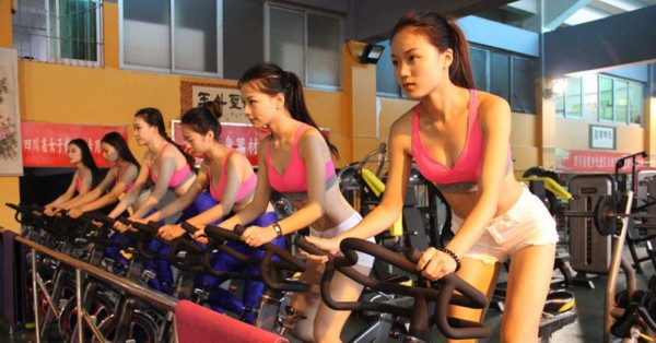 欧美 亚洲 另类 丝袜 图片:大丰港招聘最新消息,欧美与亚洲的另类文化交汇,丝袜图片下的新机遇——以大丰港招聘最新消息为例 欧美 亚洲 另类 丝袜 图片:大丰港招聘最新消息,欧美与亚洲的另类文化交汇,丝袜图片下的新机遇——以大丰港招聘最新消息为例