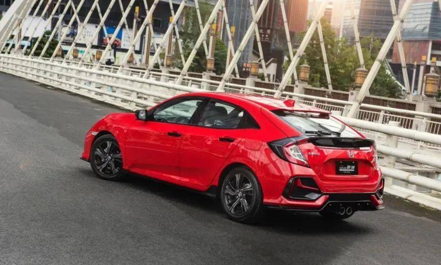 国产一级毛片久久久久久久女18:乌克兰与中国最新消息,国产一级毛片与乌克兰中国最新消息，跨越时空的交汇与碰撞