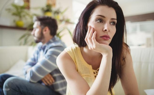 人妻无码久久久久久久久久久:亿龙金河湾最新消息,人妻无码现象与亿龙金河湾的最新动态，深度探讨与最新消息