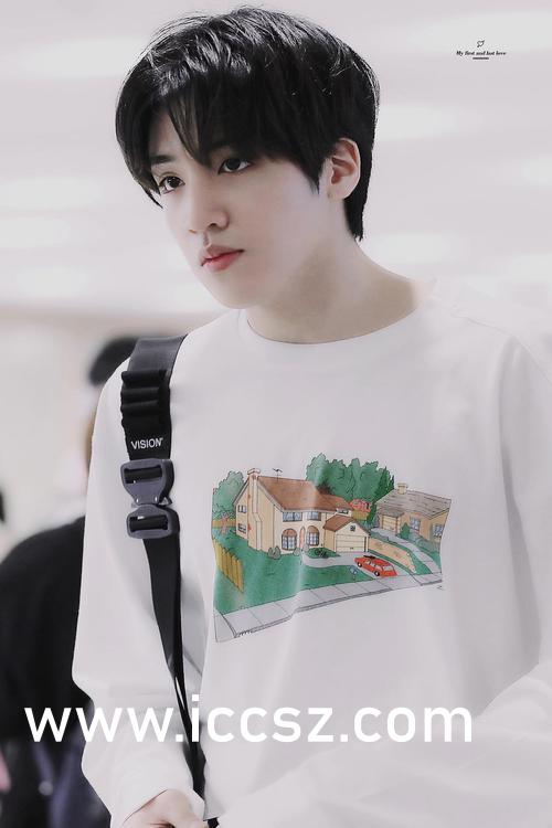 久久久婷婷成人综合激情:彩6下载最新版,久久久婷婷成人综合激情，探索彩6下载最新版的魅力