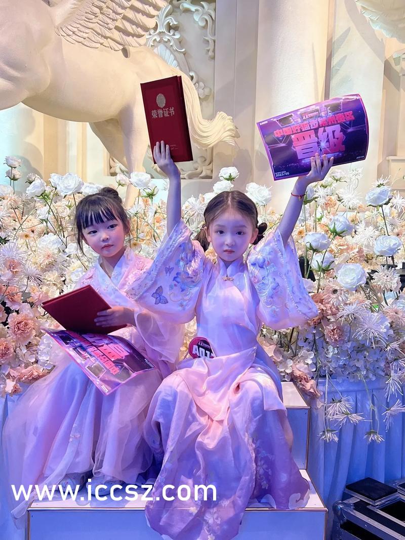 久久久婷婷成人综合激情:彩6下载最新版,久久久婷婷成人综合激情，探索彩6下载最新版的魅力