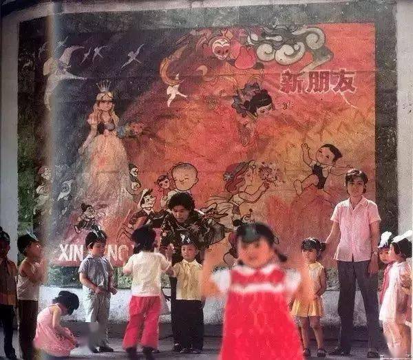 国产偷v国产偷v亚洲高清:爱马仕最新年份对照表,关于国产偷拍与亚洲高清影像，爱马仕最新年份对照表深度解析