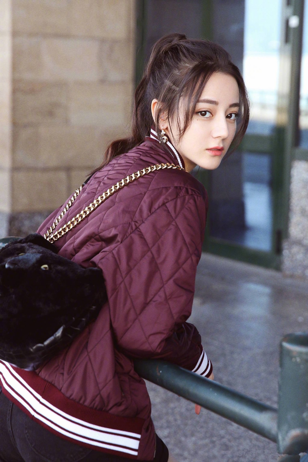 岛国岛国免费v片在线观看:最新流行大衣,岛国风情与时尚大衣，在线观看与潮流探索