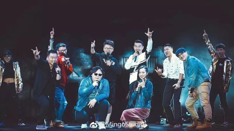 久久午夜无码免费:红花会最新,久久午夜无码免费，红花会最新动态探索