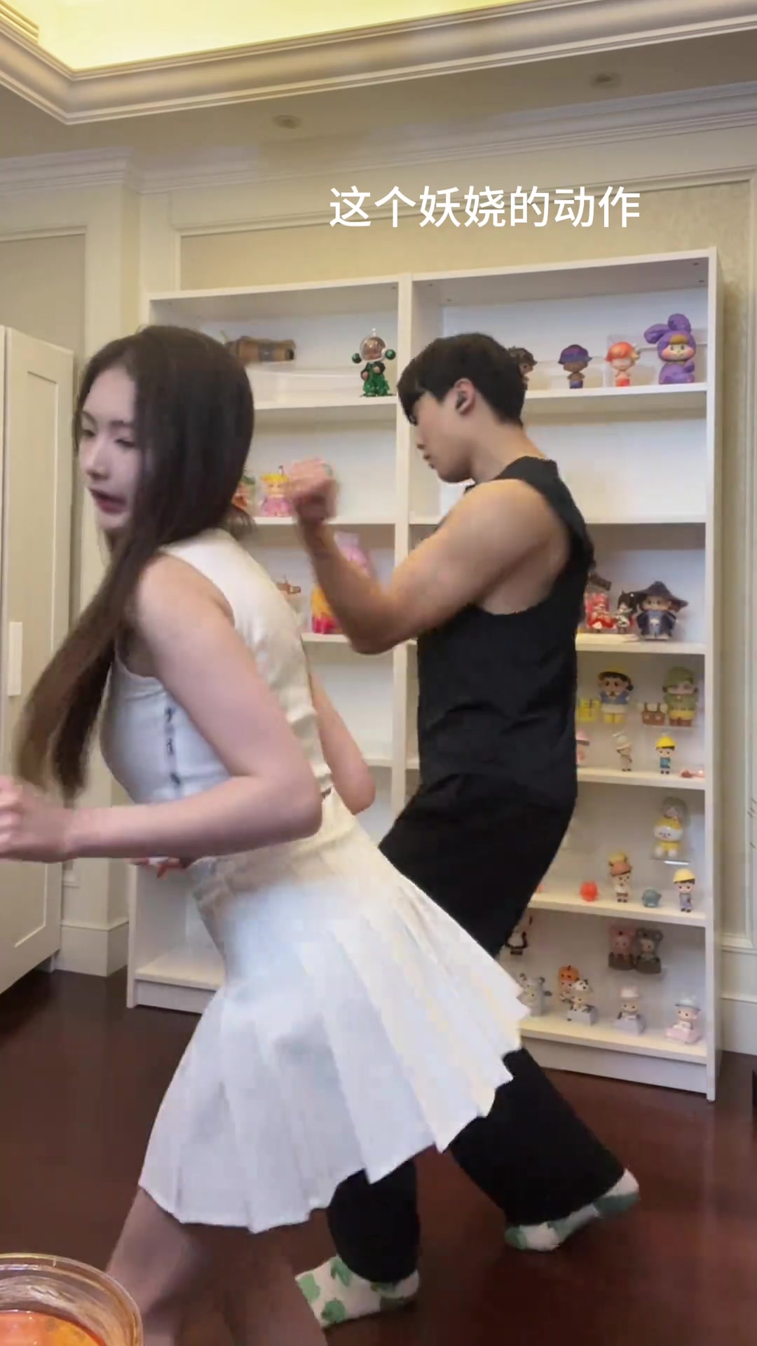 少妇人妻偷人激情视频:最新英雄联,关于少妇人妻偷人激情视频与英雄联盟的最新探讨