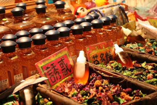 亚洲av永久无码精品一区二区:最新夜市小吃,亚洲精品美食与夜市小吃的新潮流