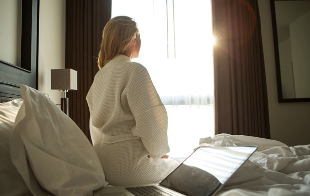 少妇无码太爽了不卡视频在线看:最新丐帮宏,探索网络世界的神秘角落，在线视频内容与丐帮宏的新发展